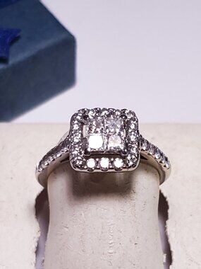 Estate .85ctw Natural Princess Diam SI3-I1 HI Halo 14Kt WG Engagement Ring#24449